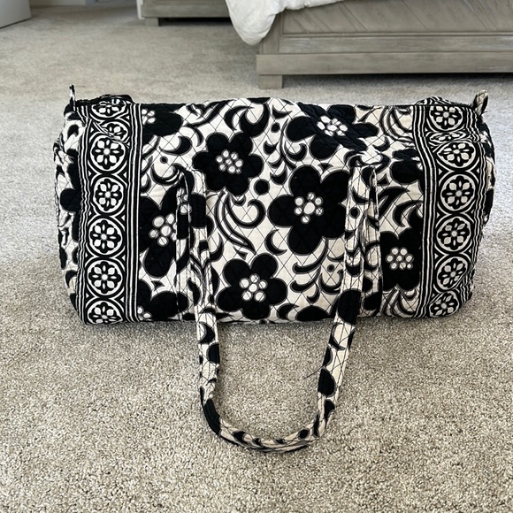 Vera Bradley Duffle Bag - Picture 1 of 3